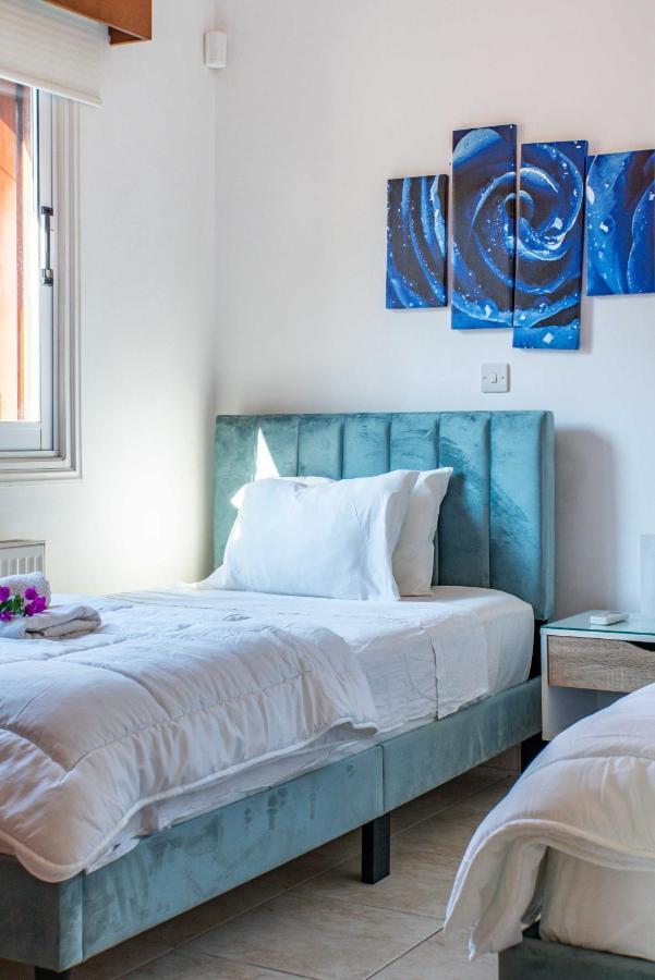 Villa Marina Sunrise By Ezoria Villas Coral Bay Extérieur photo