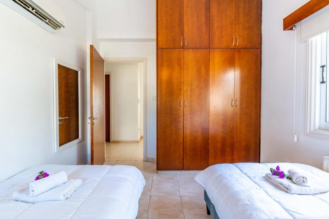 Villa Marina Sunrise By Ezoria Villas Coral Bay Extérieur photo